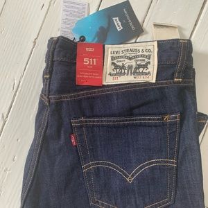 Levi Outer Known Jeans